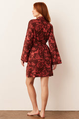 Meadow Cloud Jersey Classic Short Robe in Botanical