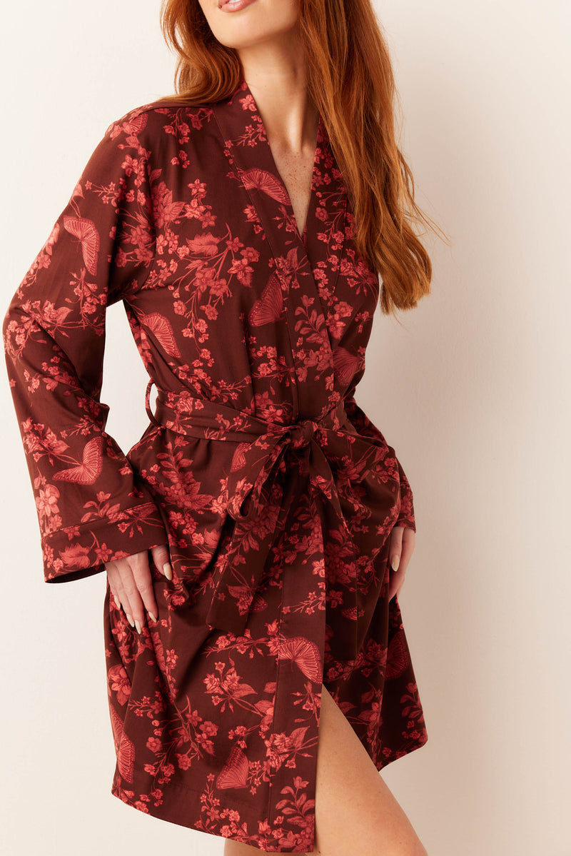 Meadow Cloud Jersey Classic Short Robe in Botanical