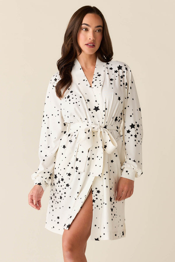 Quinn Cloud Jersey Banded Short Robe in White Stars