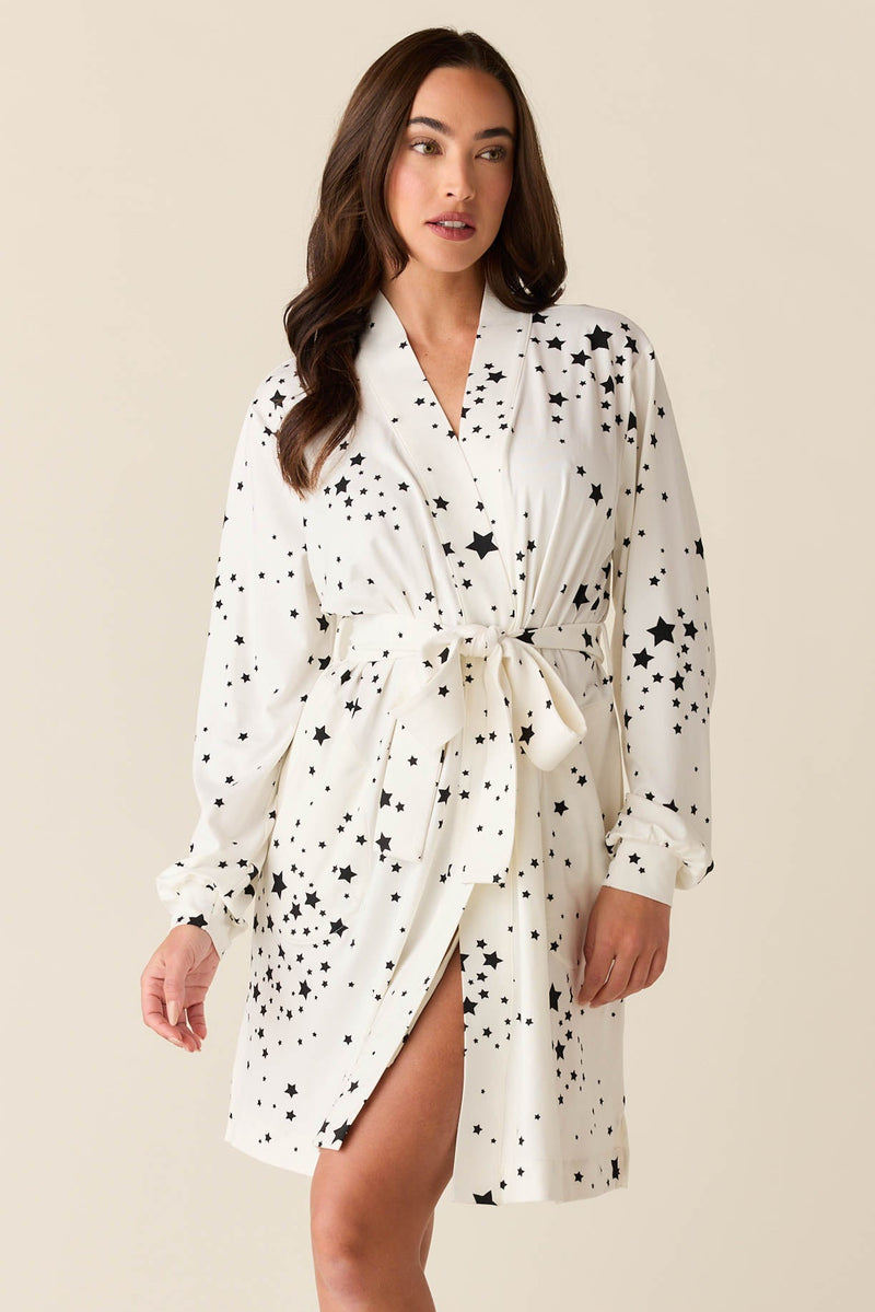 Quinn Cloud Jersey Banded Short Robe in White Stars