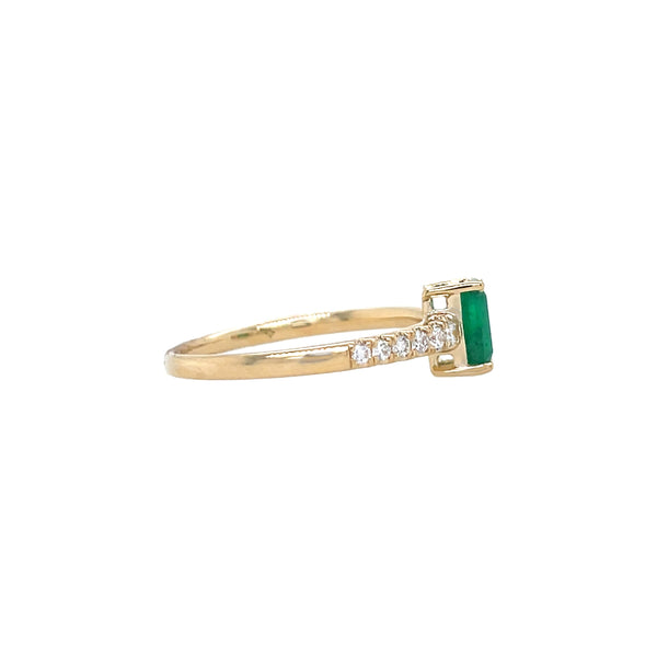 Emerald & Diamond Ring