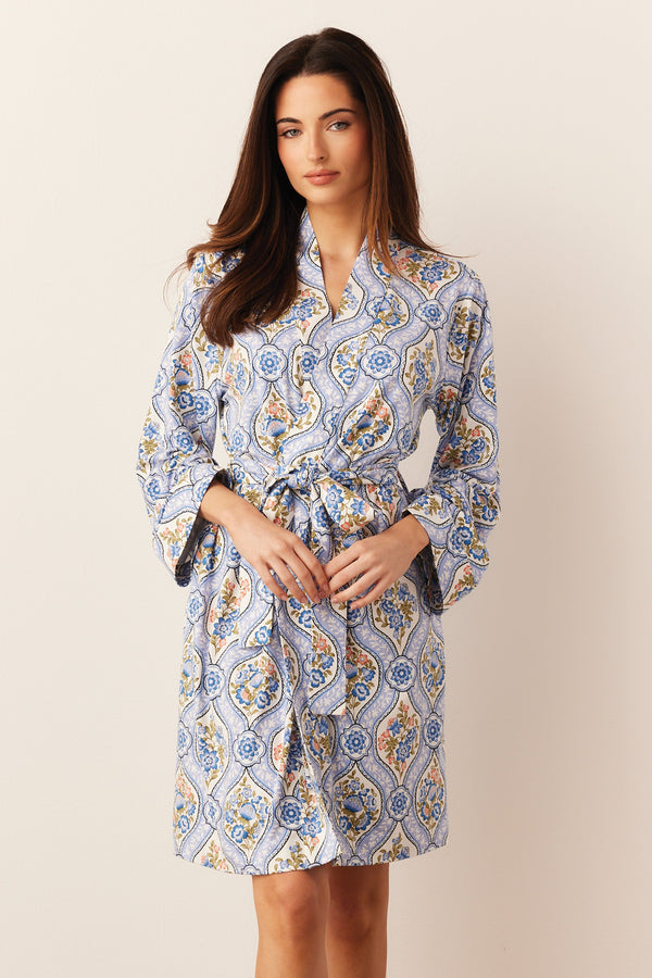 Meadow Cloud Jersey Classic Short Robe in Villeroy
